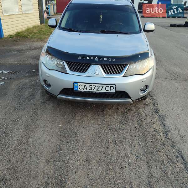 Позашляховик / Кросовер Mitsubishi Outlander 2008 в Черкасах