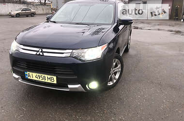 Внедорожник / Кроссовер Mitsubishi Outlander 2013 в Киеве