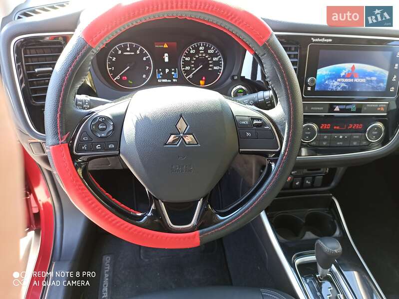 Универсал Mitsubishi Outlander 2019 в Одессе
