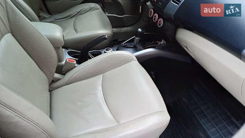 Позашляховик / Кросовер Mitsubishi Outlander 2007 в Ірпені фото 10 Позашляховик / Кросовер Mitsubishi Outlander 2007 в Ірпені