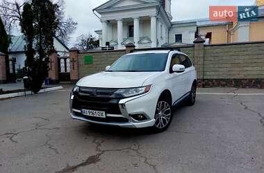 Внедорожник / Кроссовер Mitsubishi Outlander 2015 в Белой Церкви