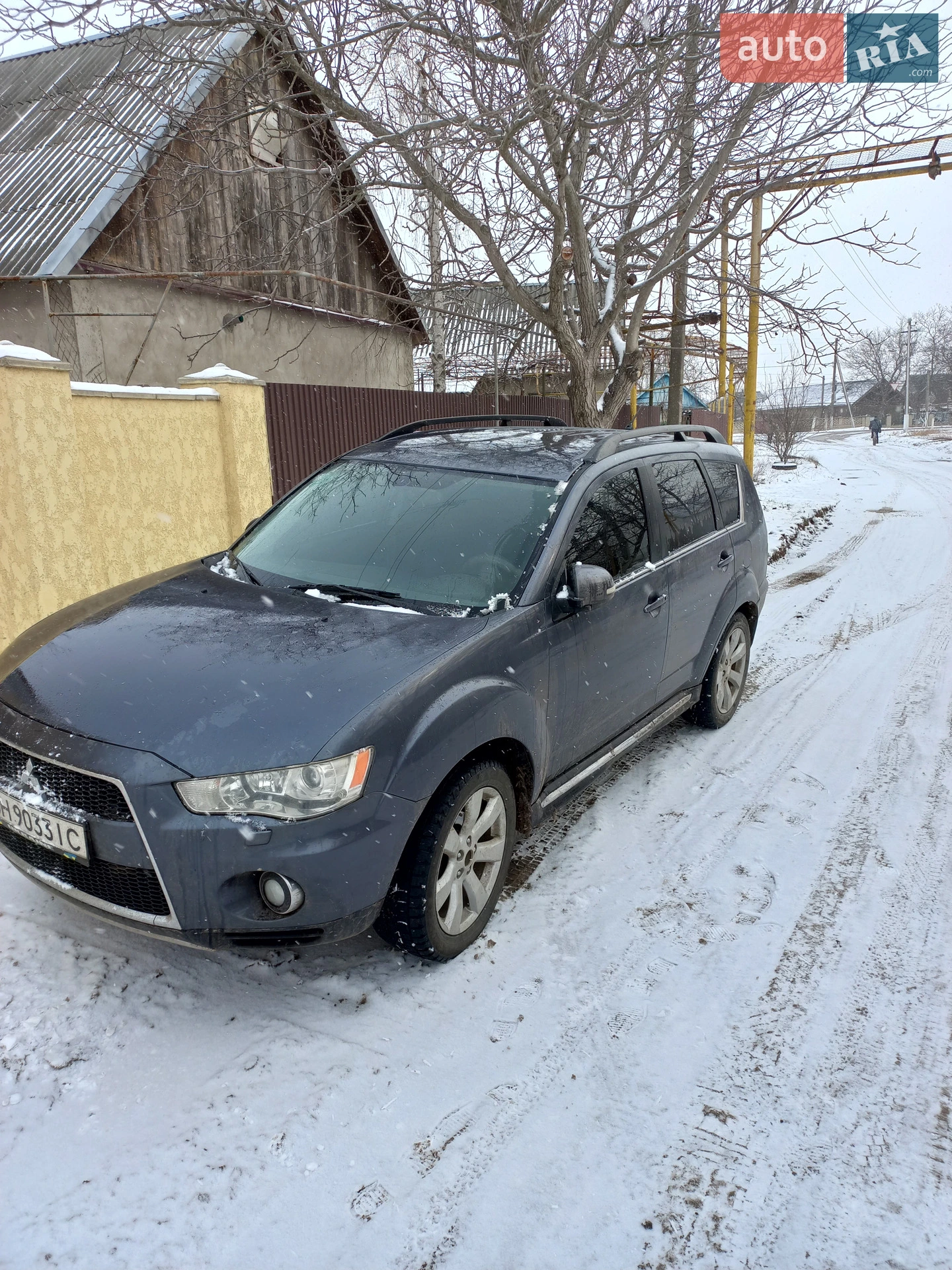 2011 Mitsubishi Outlander - фото 1