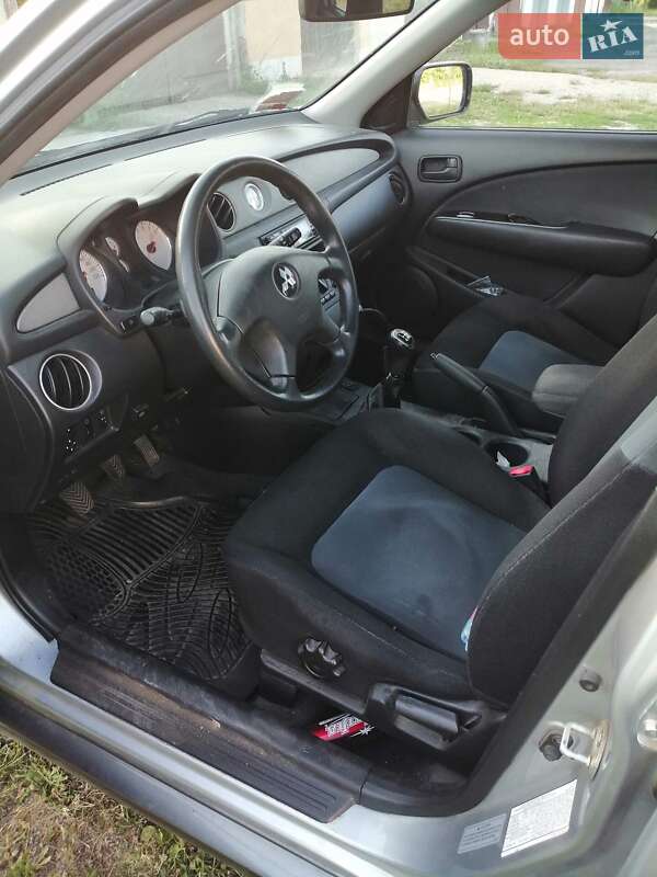 Внедорожник / Кроссовер Mitsubishi Outlander 2007 в Львове фото 4 Внедорожник / Кроссовер Mitsubishi Outlander 2007 в Львове