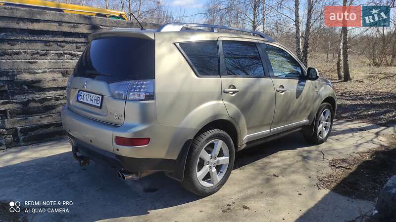 Внедорожник / Кроссовер Mitsubishi Outlander 2007 в Хмельницком