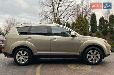 Позашляховик / Кросовер Mitsubishi Outlander 2008 в Житомирі