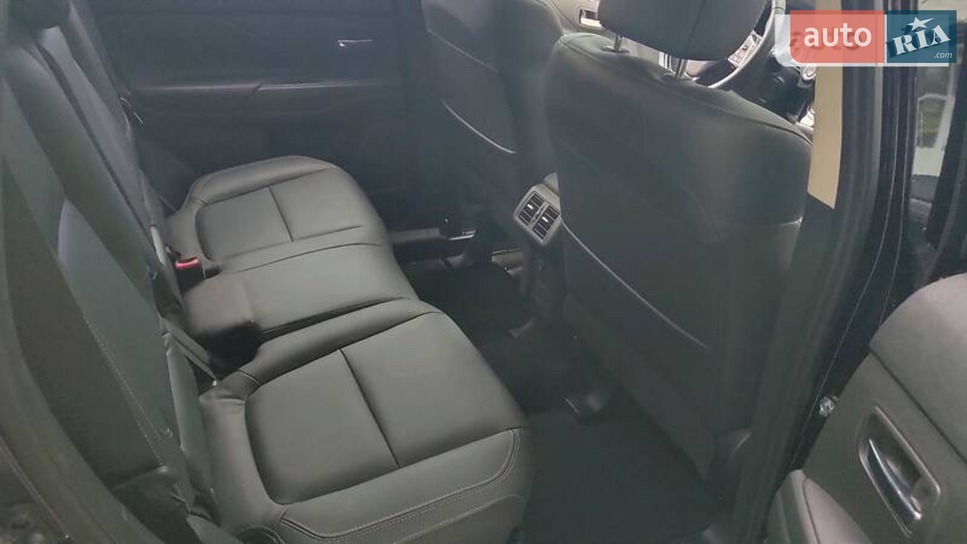 2018 Mitsubishi Outlander - мініатюра 25
