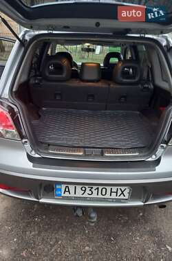Внедорожник / Кроссовер Mitsubishi Outlander 2004 в Переяславе