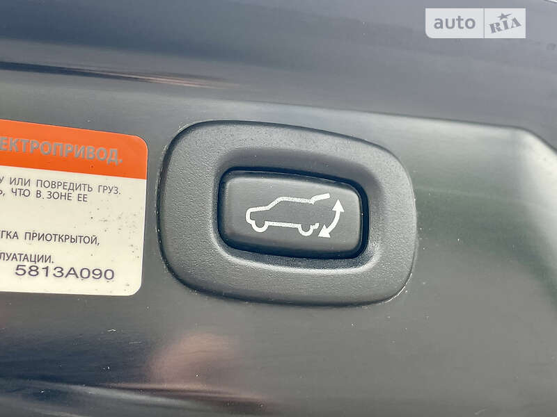 Внедорожник / Кроссовер Mitsubishi Outlander 2012 в Киеве