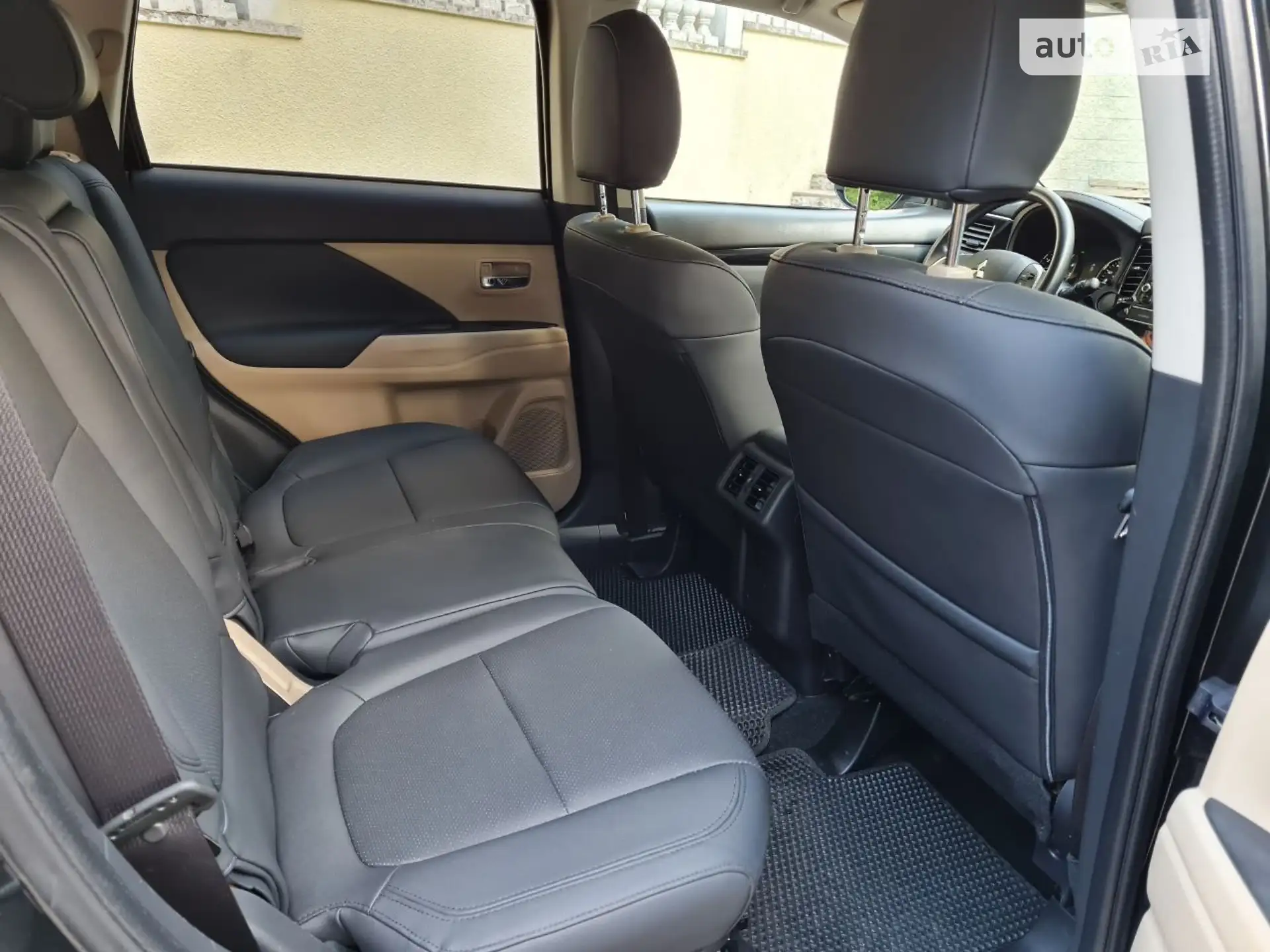 2019 Mitsubishi Outlander - мініатюра 26