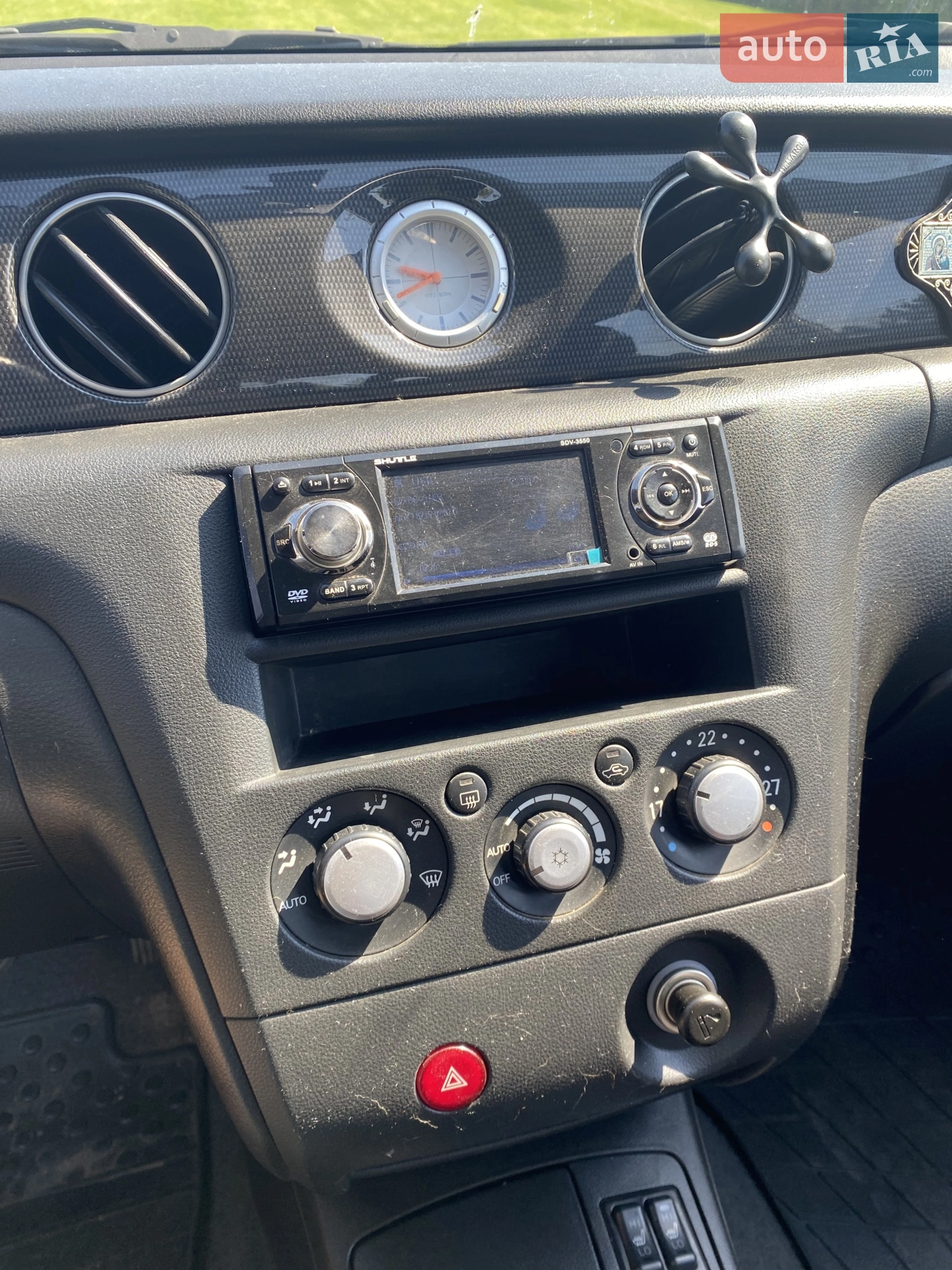 2010 Mitsubishi Outlander - мініатюра 12