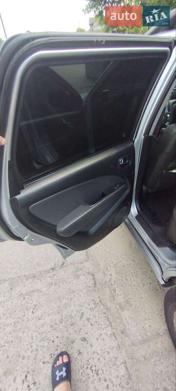 Позашляховик / Кросовер Mitsubishi Outlander 2004 в Теофіполі фото 17 Позашляховик / Кросовер Mitsubishi Outlander 2004 в Теофіполі