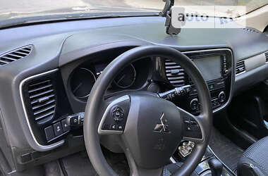 Позашляховик / Кросовер Mitsubishi Outlander 2018 в Полтаві