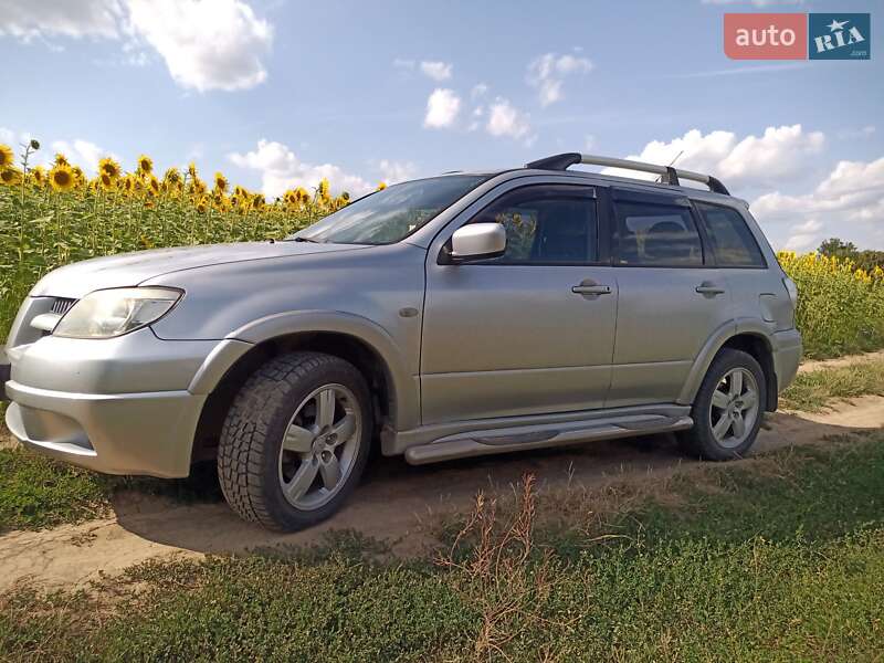 Внедорожник / Кроссовер Mitsubishi Outlander 2008 в Баре