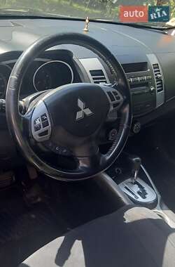 Внедорожник / Кроссовер Mitsubishi Outlander 2009 в Барановке