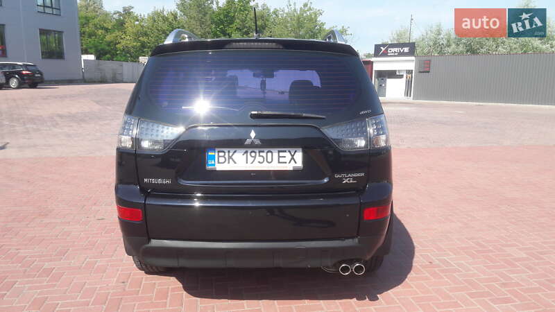 Внедорожник / Кроссовер Mitsubishi Outlander 2008 в Ровно
