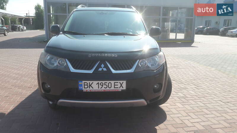 Внедорожник / Кроссовер Mitsubishi Outlander 2008 в Ровно