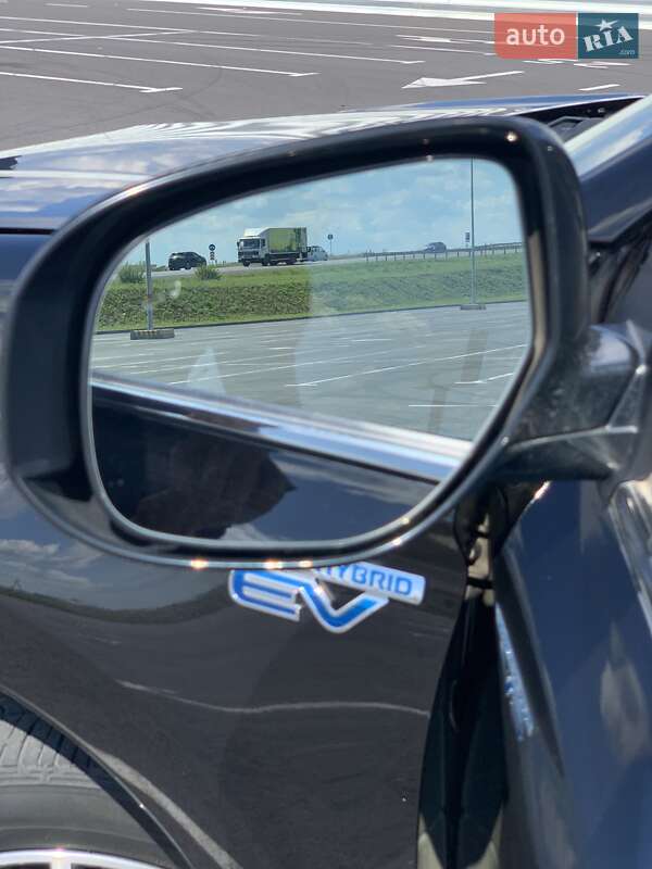 Позашляховик / Кросовер Mitsubishi Outlander 2019 в Львові