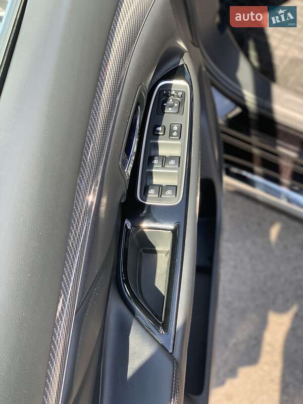 Позашляховик / Кросовер Mitsubishi Outlander 2019 в Львові