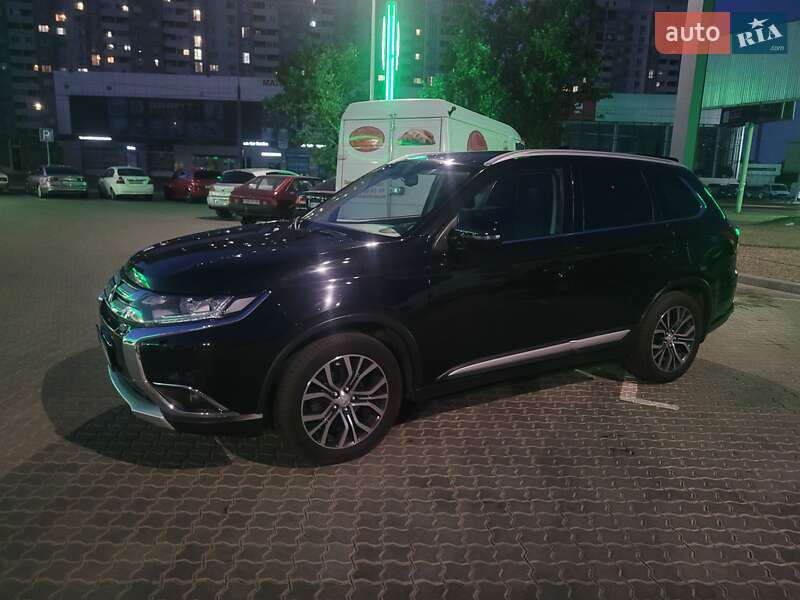Позашляховик / Кросовер Mitsubishi Outlander 2016 в Одесі фото 2 Позашляховик / Кросовер Mitsubishi Outlander 2016 в Одесі