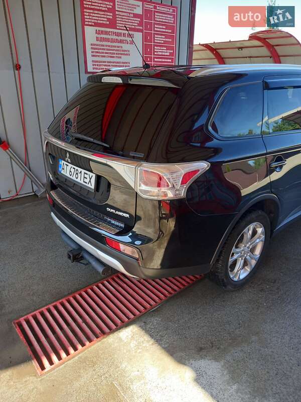 Позашляховик / Кросовер Mitsubishi Outlander 2014 в Надвірній