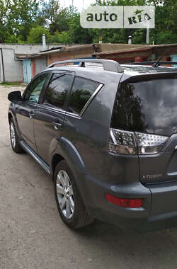 Позашляховик / Кросовер Mitsubishi Outlander 2011 в Рівному