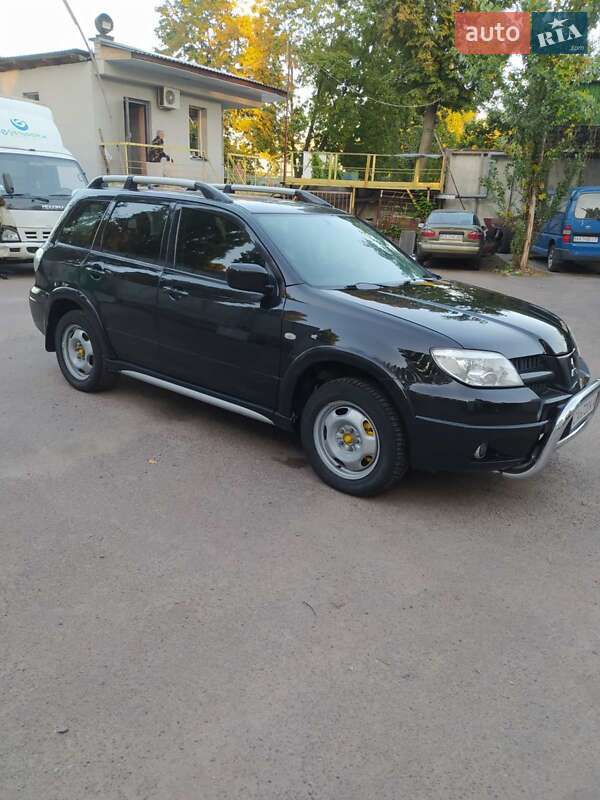 Внедорожник / Кроссовер Mitsubishi Outlander 2007 в Черкассах