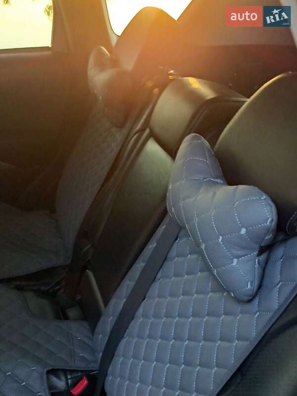 Внедорожник / Кроссовер Mitsubishi Outlander 2011 в Ровно