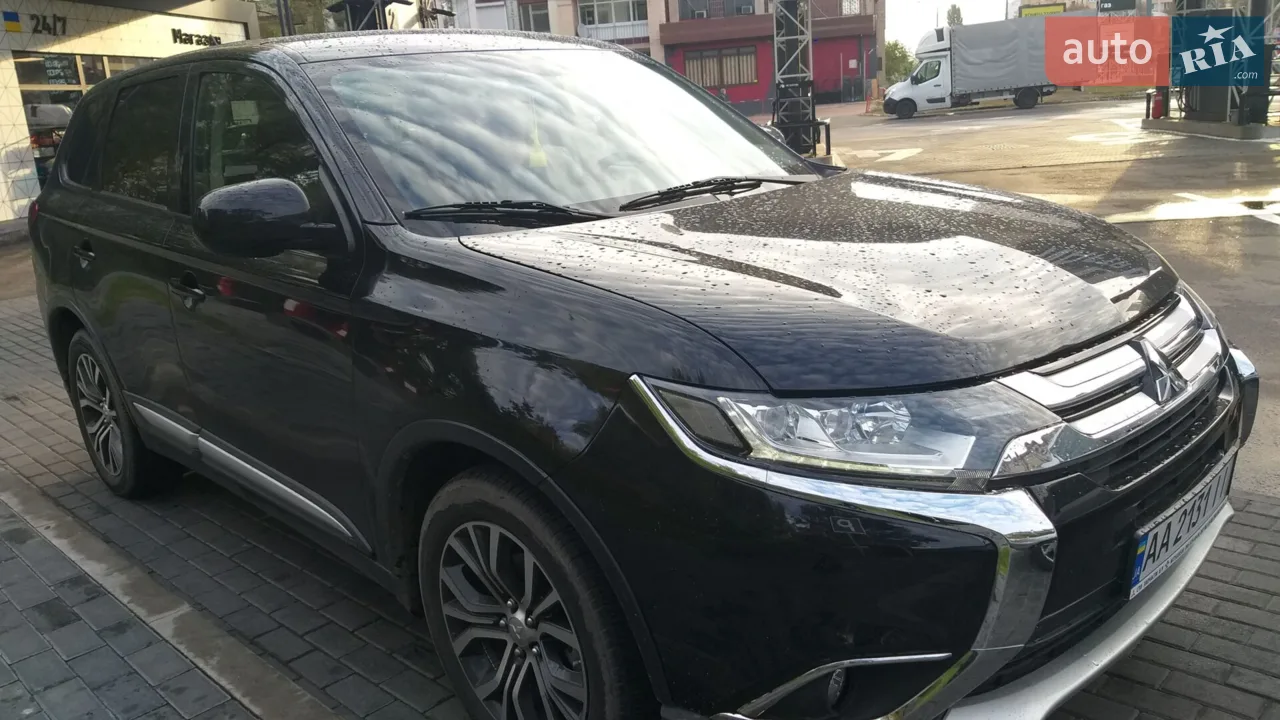 2015 Mitsubishi Outlander - мініатюра 18