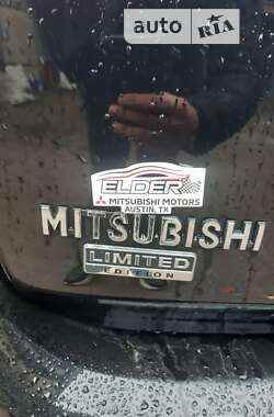 Внедорожник / Кроссовер Mitsubishi Outlander 2017 в Виннице