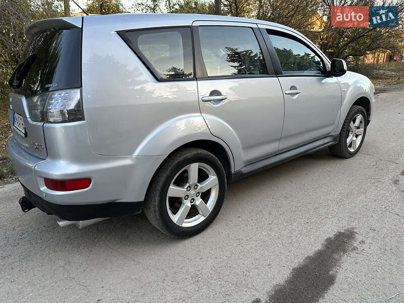 Позашляховик / Кросовер Mitsubishi Outlander 2010 в Коростишеві