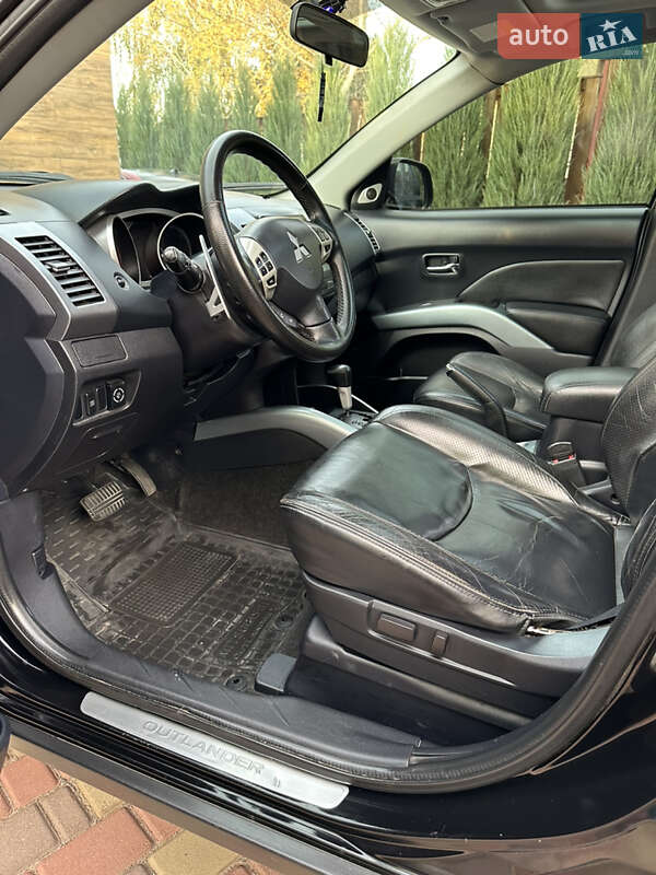 Внедорожник / Кроссовер Mitsubishi Outlander 2007 в Запорожье