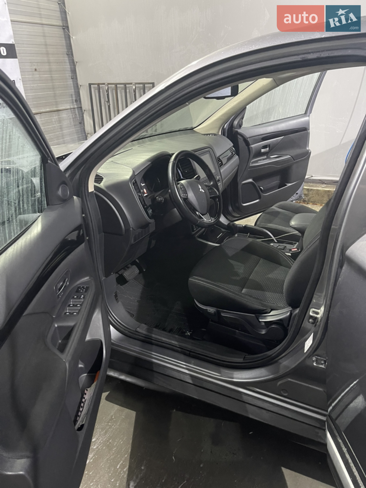 2021 Mitsubishi Outlander - мініатюра 9