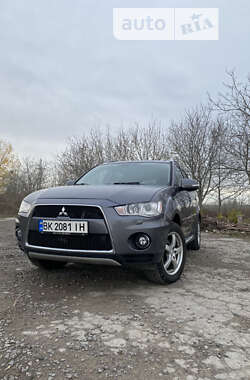 Позашляховик / Кросовер Mitsubishi Outlander 2010 в Здолбуніві