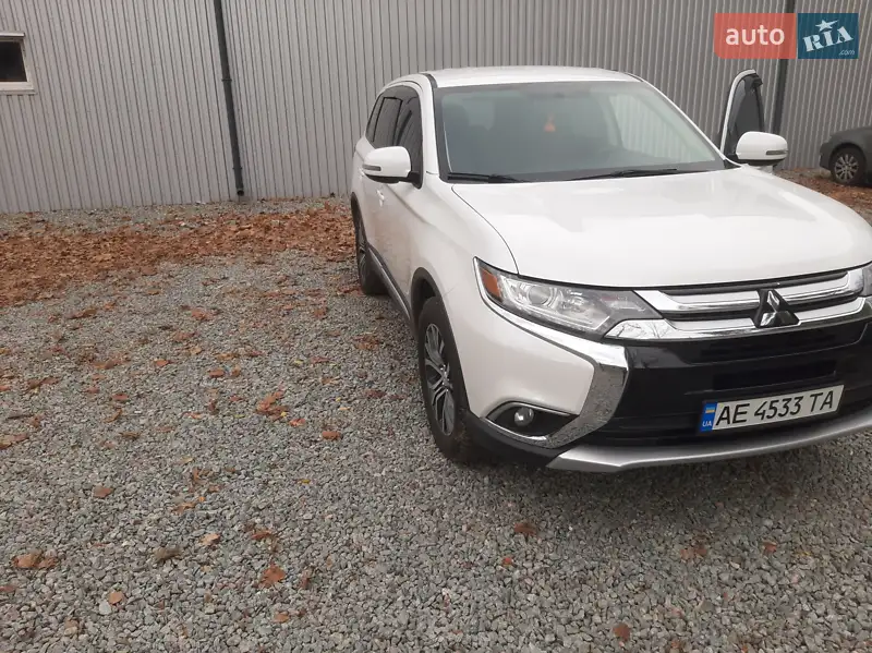 Mitsubishi Outlander