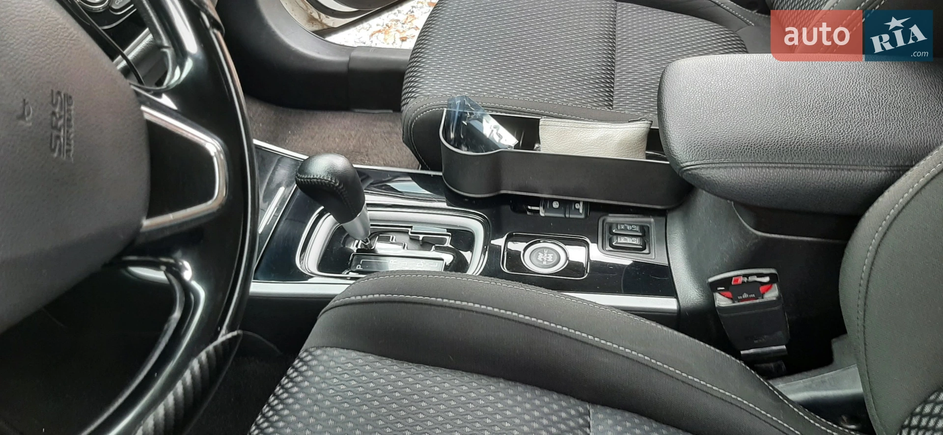 2017 Mitsubishi Outlander - мініатюра 18