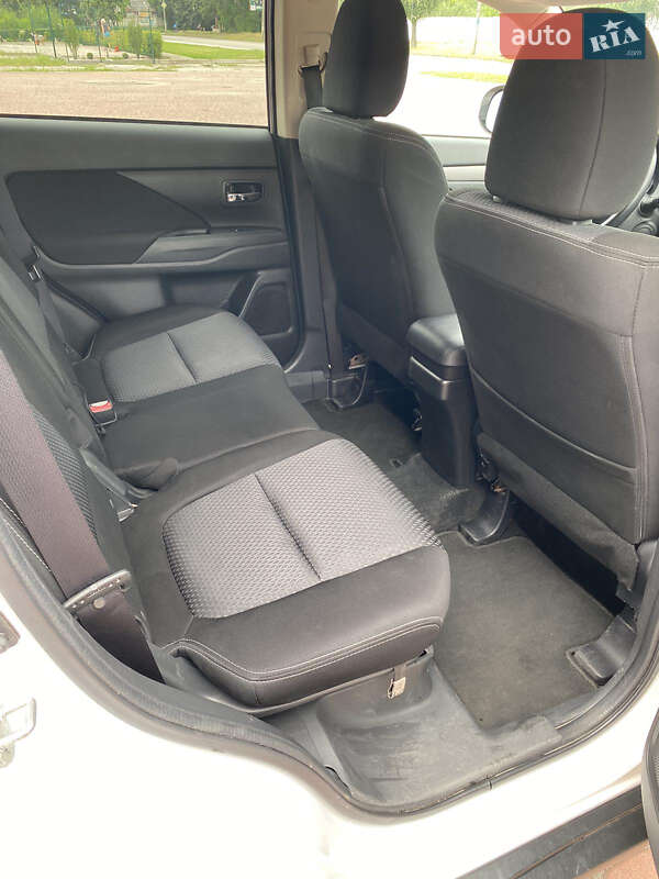 Позашляховик / Кросовер Mitsubishi Outlander 2018 в Дніпрі