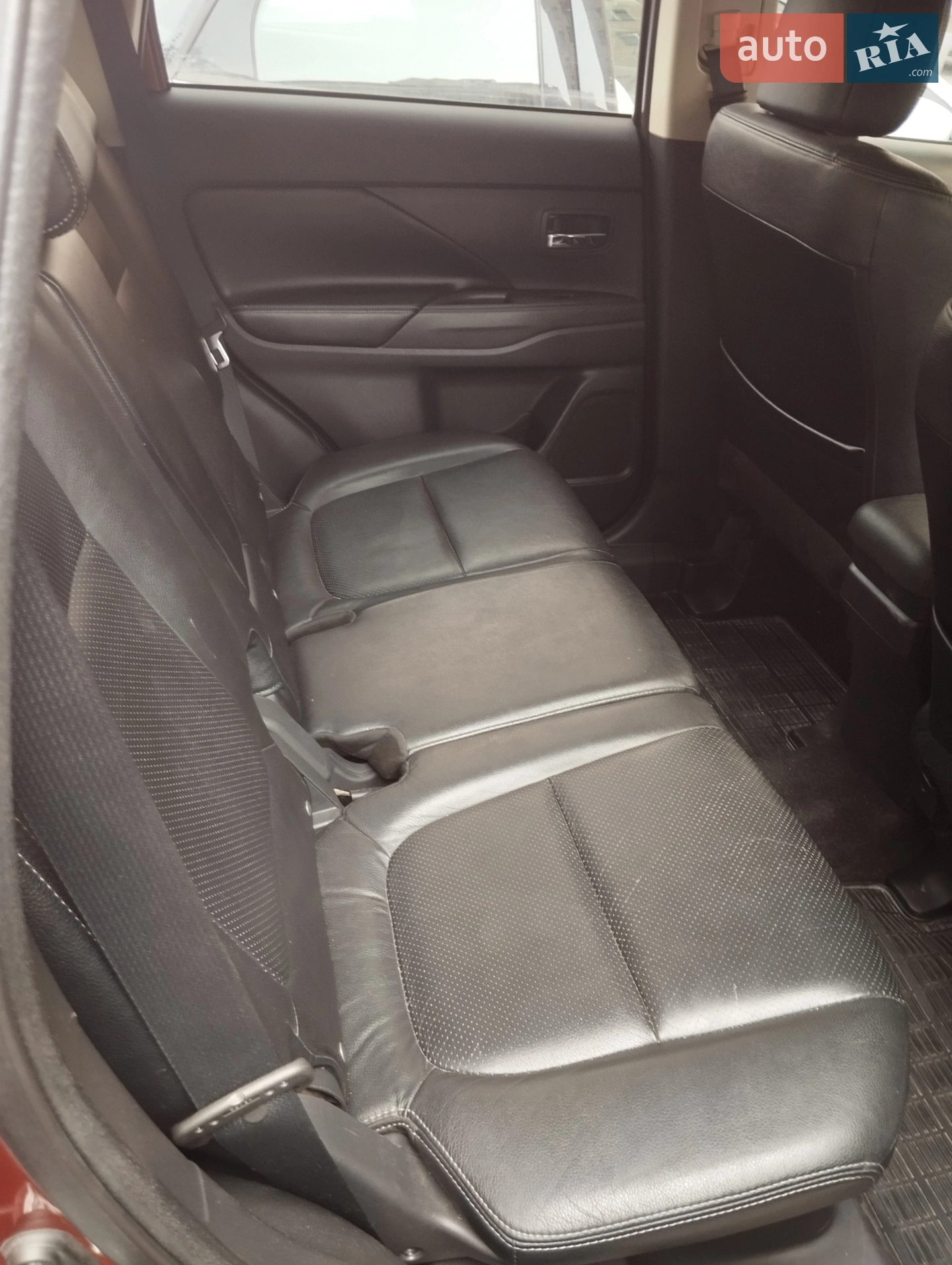 2013 Mitsubishi Outlander - мініатюра 5