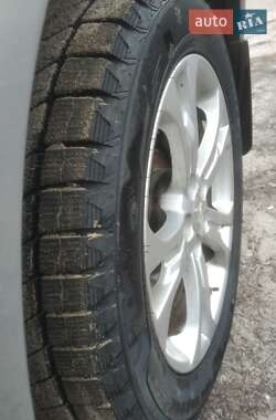 Внедорожник / Кроссовер Mitsubishi Outlander 2013 в Харькове