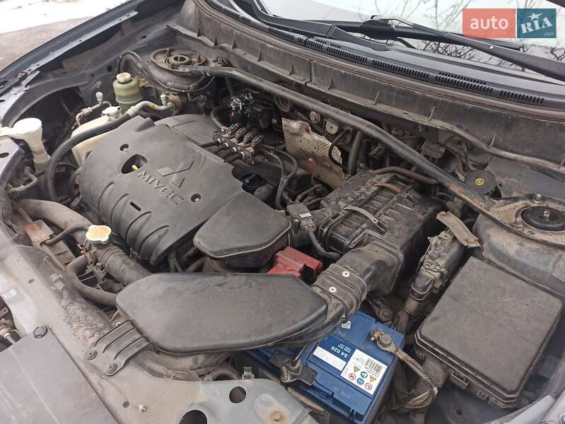 Позашляховик / Кросовер Mitsubishi Outlander 2008 в Кам'янському