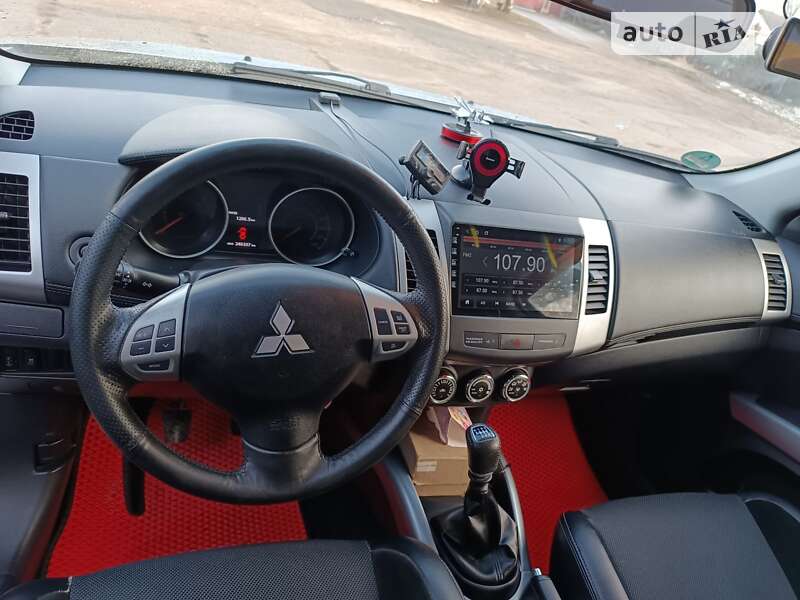 Внедорожник / Кроссовер Mitsubishi Outlander 2012 в Стрые фото 11 Внедорожник / Кроссовер Mitsubishi Outlander 2012 в Стрые