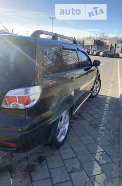 Внедорожник / Кроссовер Mitsubishi Outlander 2007 в 