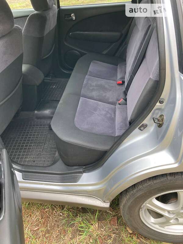Внедорожник / Кроссовер Mitsubishi Outlander 2003 в Староконстантинове