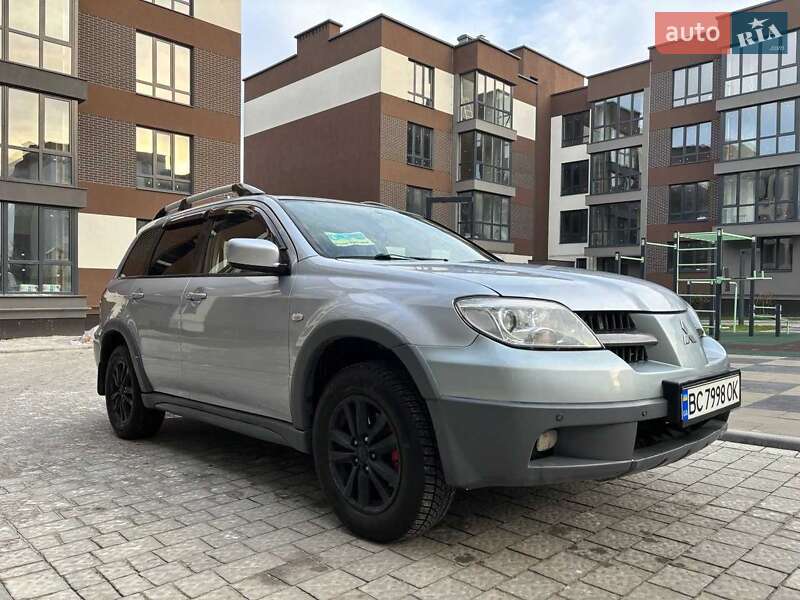 Позашляховик / Кросовер Mitsubishi Outlander 2006 в Львові