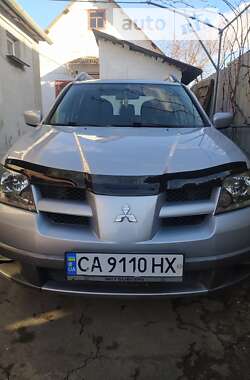 Внедорожник / Кроссовер Mitsubishi Outlander 2003 в Звенигородке