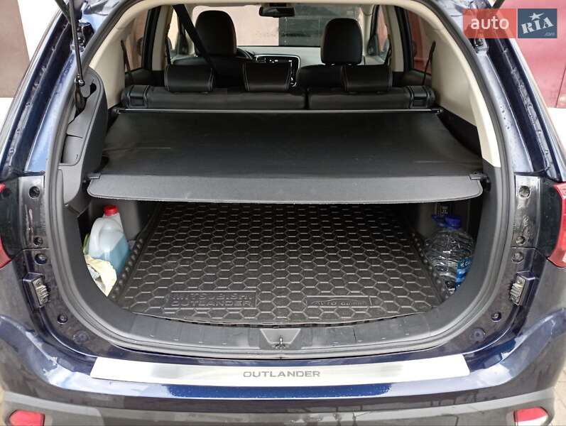 Внедорожник / Кроссовер Mitsubishi Outlander 2020 в Львове фото 14 Внедорожник / Кроссовер Mitsubishi Outlander 2020 в Львове