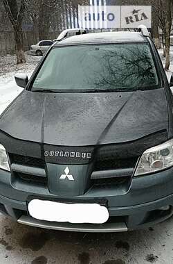 Внедорожник / Кроссовер Mitsubishi Outlander 2004 в Ужгороде