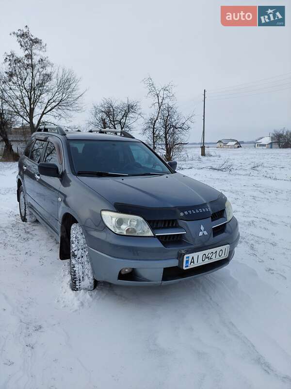 Позашляховик / Кросовер Mitsubishi Outlander 2006 в Чорнобаї