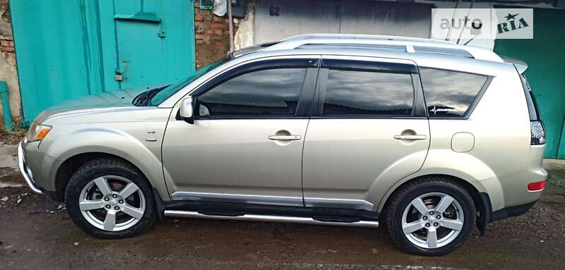 Позашляховик / Кросовер Mitsubishi Outlander 2007 в Вознесенську