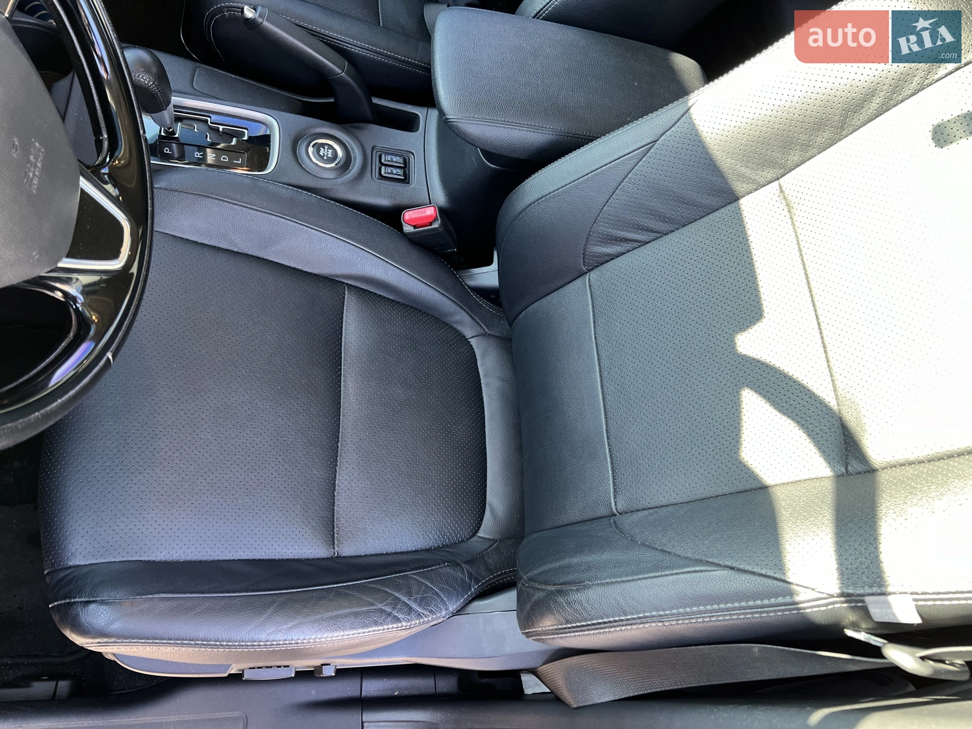 2015 Mitsubishi Outlander - мініатюра 16