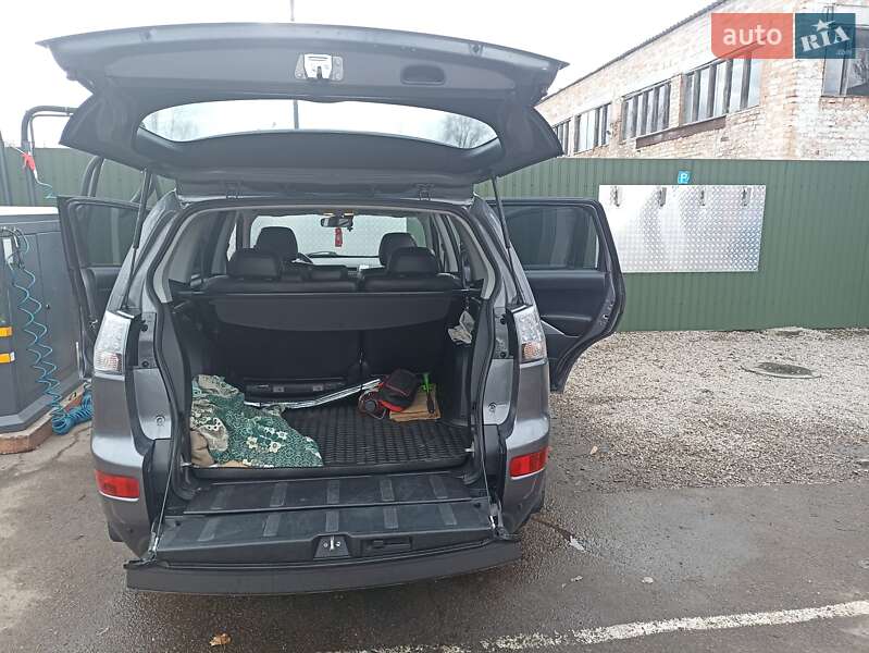 Позашляховик / Кросовер Mitsubishi Outlander 2008 в Переяславі